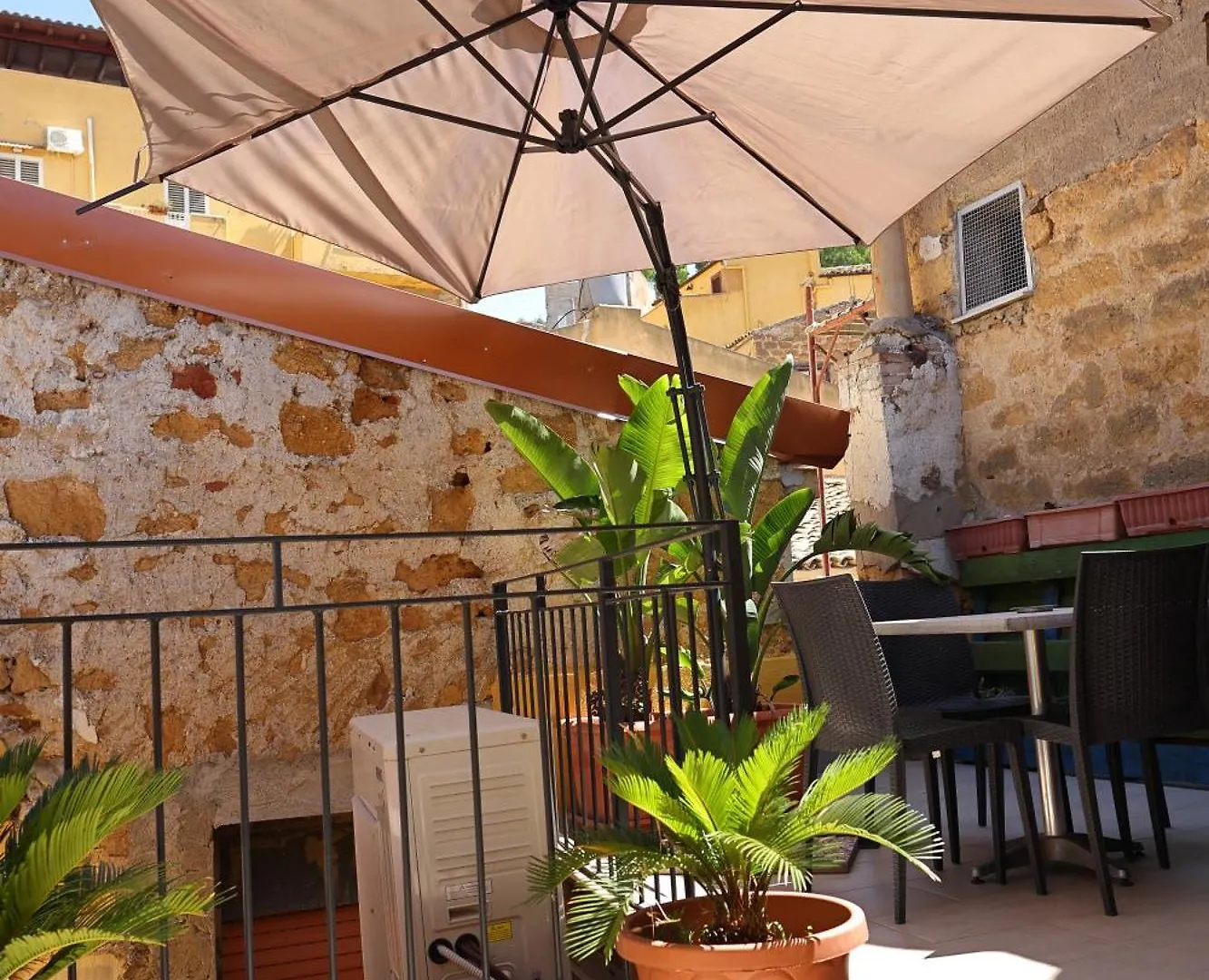 Rabate Otel Agrigento Konukevi